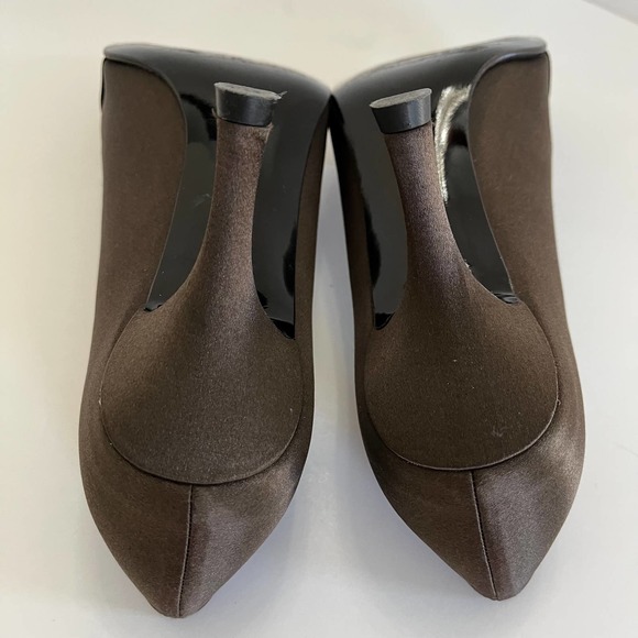 Stuart Weitzman Brown Satin Heels Sz 6.5 - Picture 9 of 9